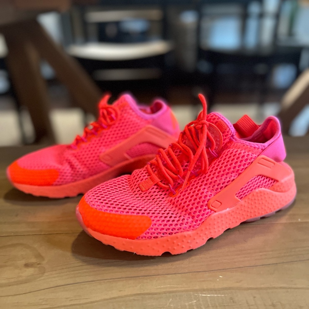 Nike shoes size 7